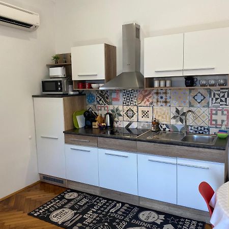 Apartment Villa Lora Pula Eksteriør billede
