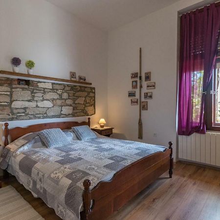 Apartment Villa Lora Pula Eksteriør billede