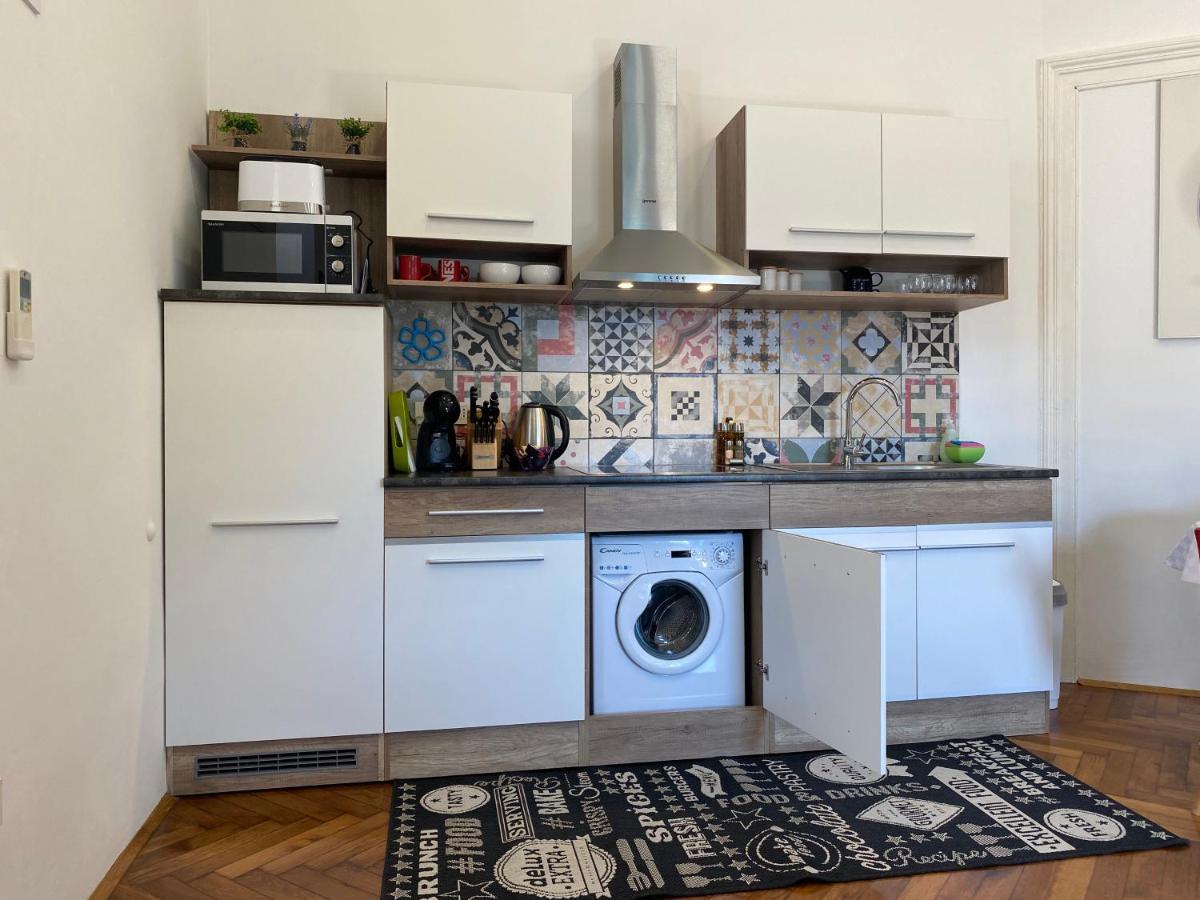 Apartment Villa Lora Pula Eksteriør billede