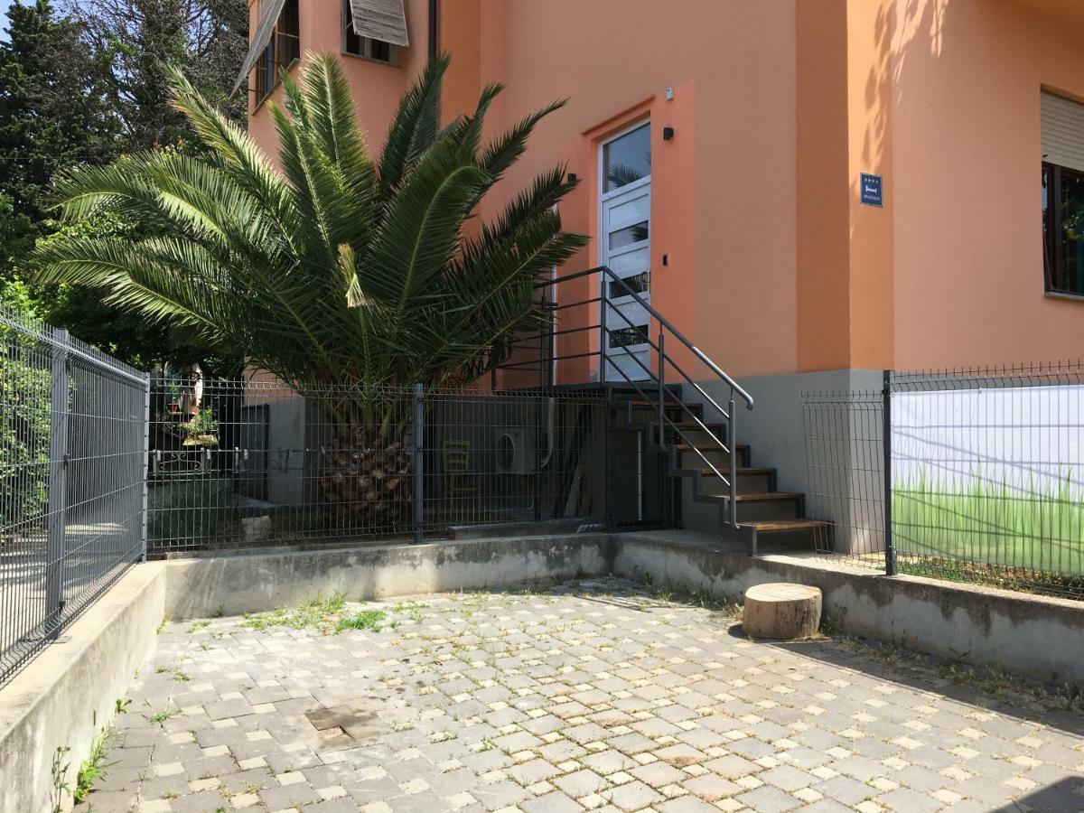 Apartment Villa Lora Pula Eksteriør billede