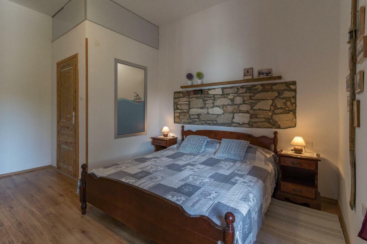 Apartment Villa Lora Pula Eksteriør billede