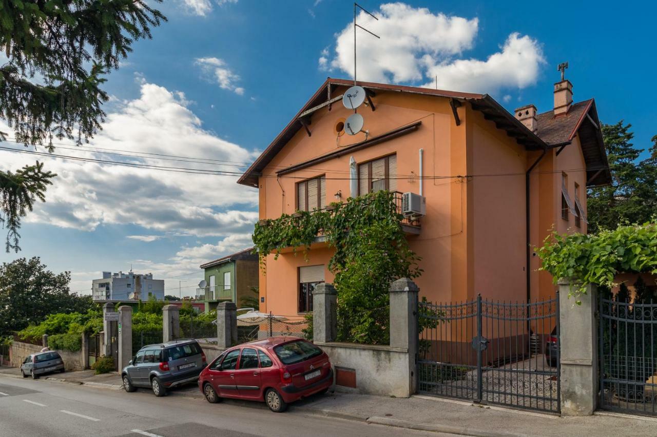 Apartment Villa Lora Pula Eksteriør billede