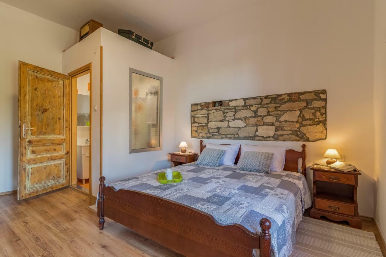 Apartment Villa Lora Pula Eksteriør billede